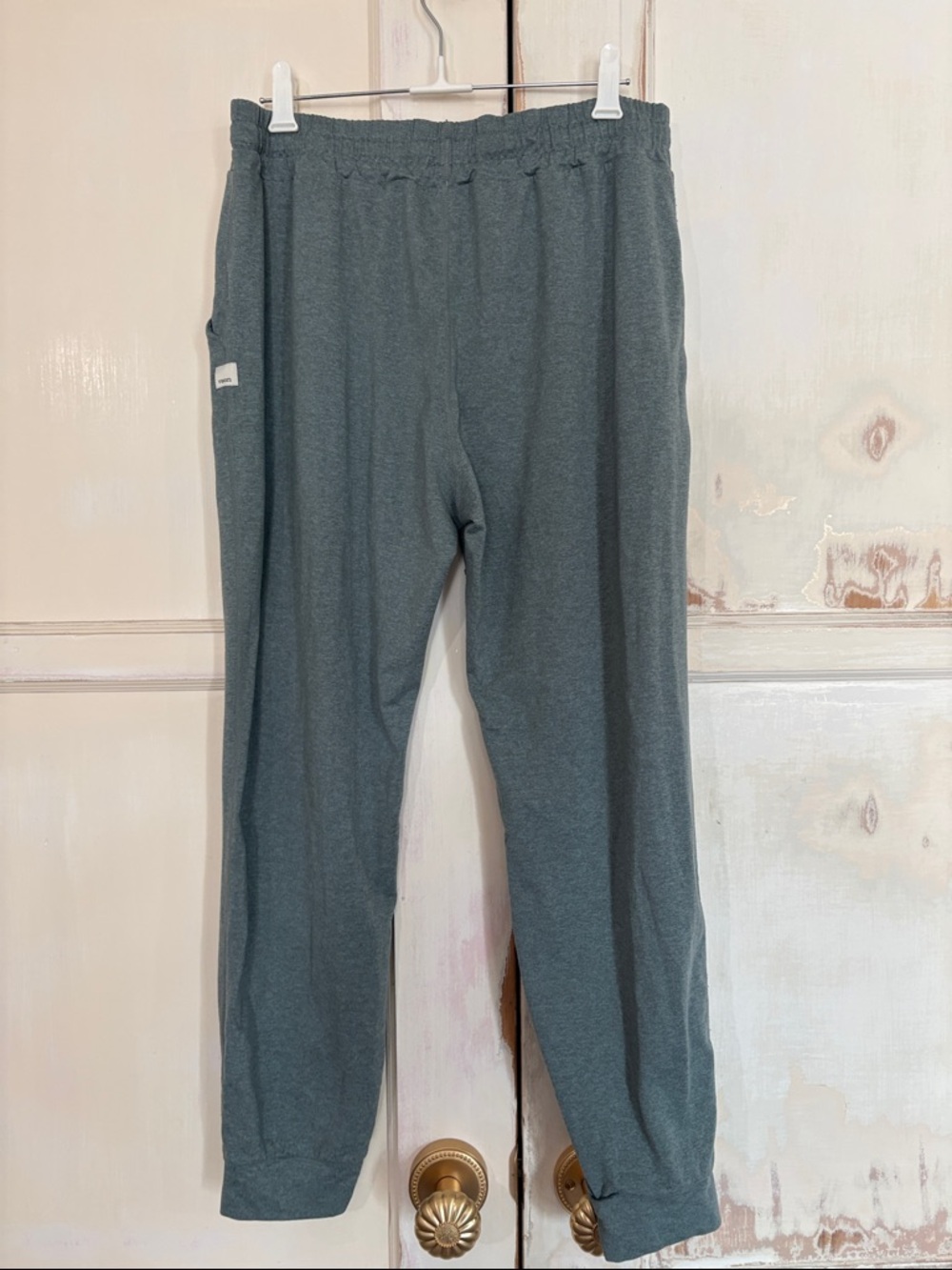 Vuori Women's Joggers Set in Slate Green - Picture 3 of 7